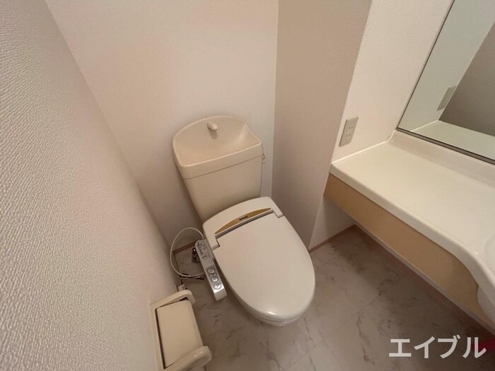 物件内観写真13　(トイレ)