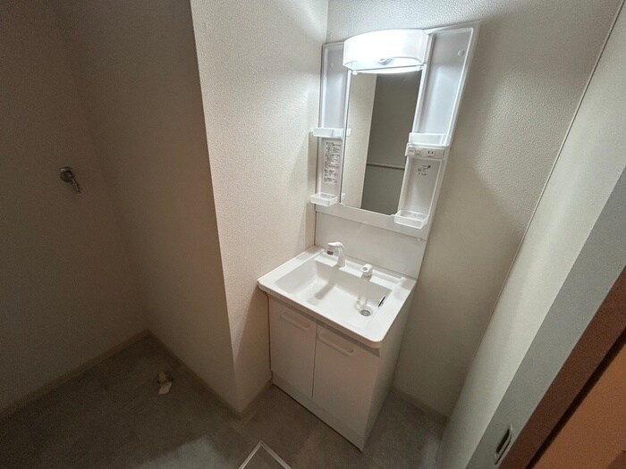 物件内観写真12　(洗面)