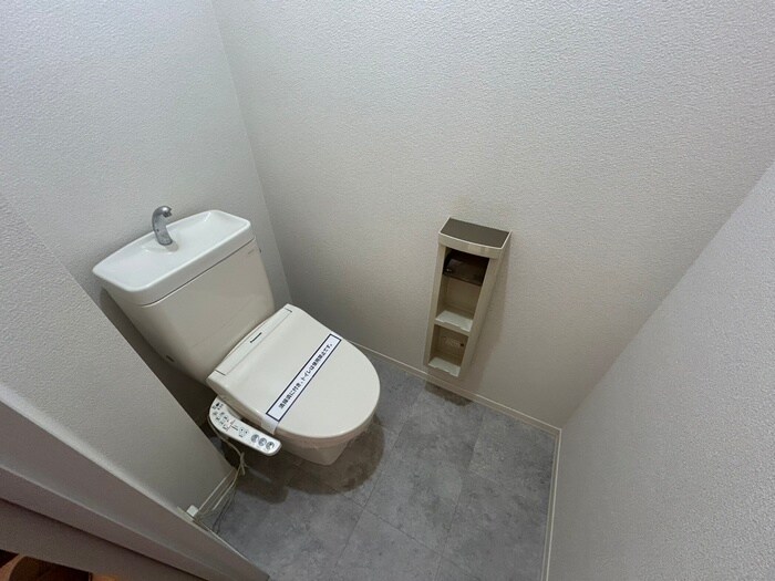物件内観写真15　(トイレ)