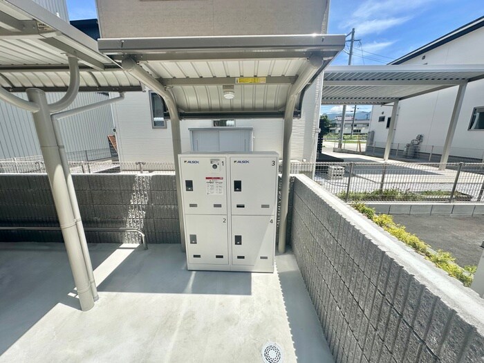 物件外観写真4　(建物設備)