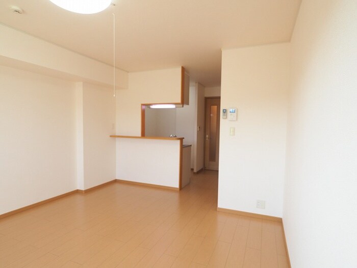 物件内観写真4　(居室)