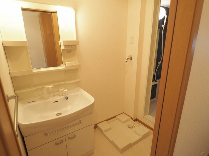 物件内観写真9　(洗面)