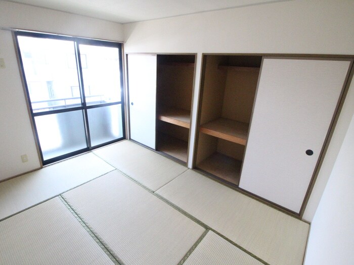 物件内観写真7　(居室)