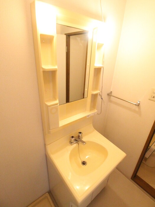 物件内観写真11　(洗面)