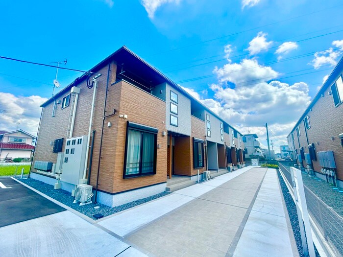 物件外観写真1　(外観写真)