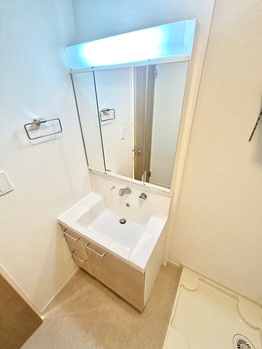 物件内観写真11　(洗面)