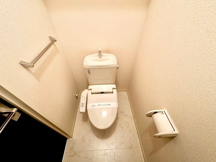 物件内観写真5　(トイレ)