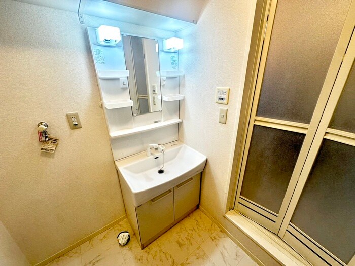 物件内観写真6　(洗面)