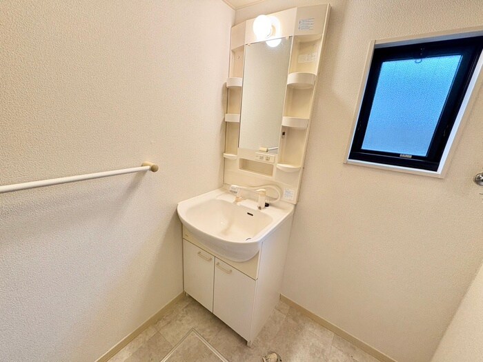 物件内観写真14　(洗面)