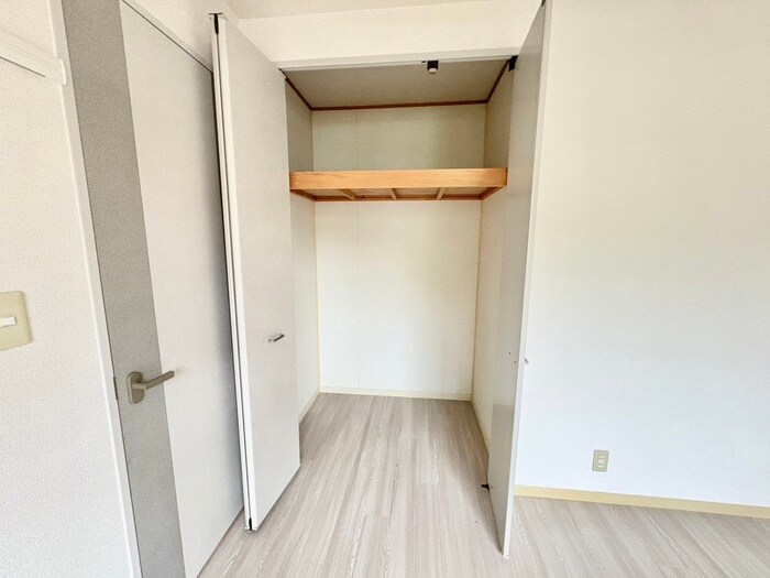 物件内観写真15　(収納)