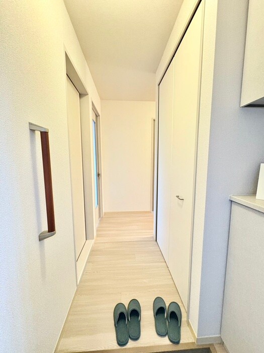 物件内観写真21　(廊下)