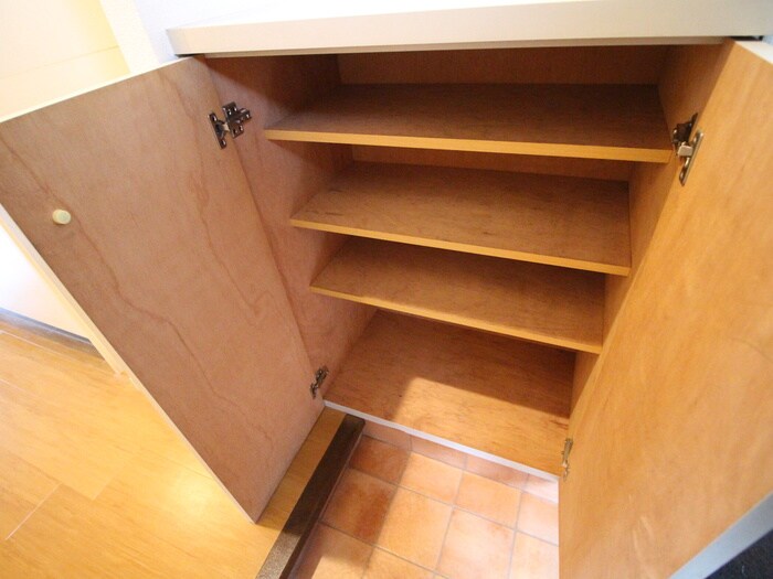 物件内観写真16　(靴箱)