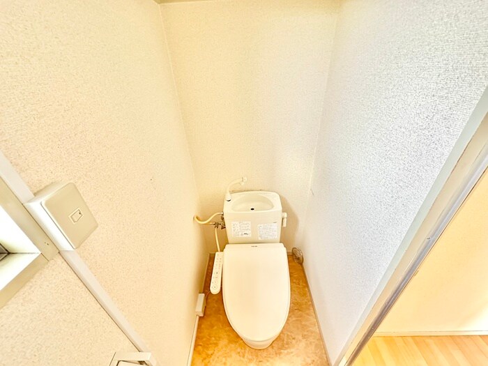 物件内観写真13　(トイレ)