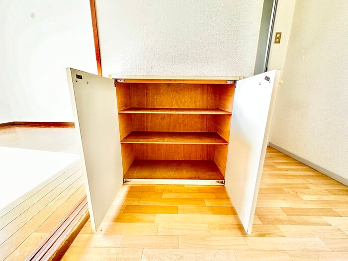 物件内観写真15　(靴箱)