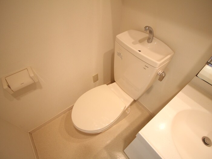 物件内観写真14　(トイレ)