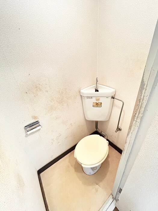物件内観写真8　(トイレ)