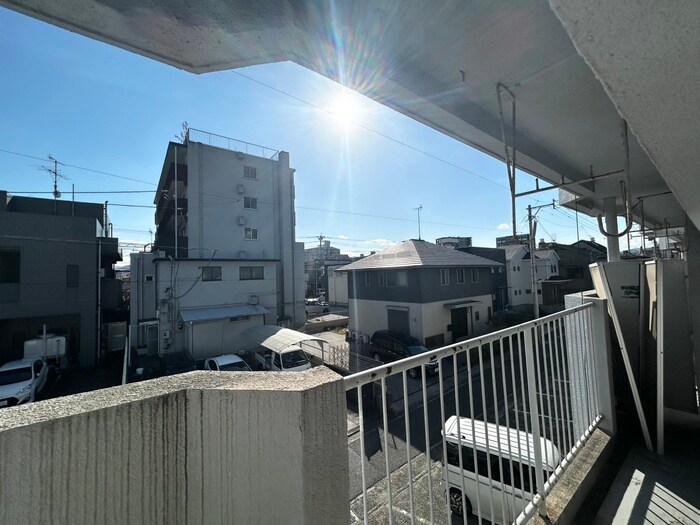 物件内観写真14　(室内からの展望)