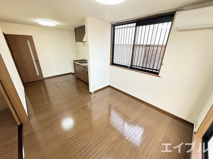 物件内観写真5　(居室)