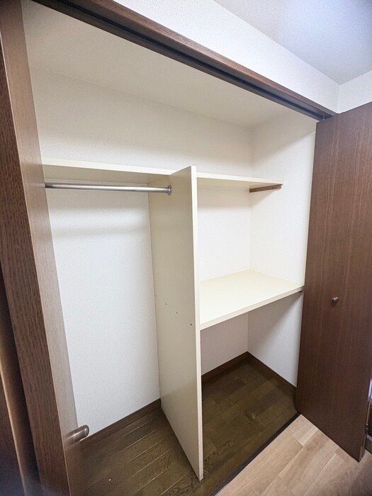物件内観写真11　(収納)