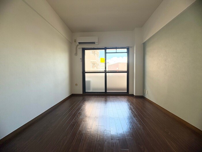 物件内観写真18　(洗濯機置場)