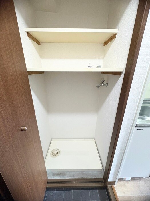 物件内観写真19　(洗濯機置場)