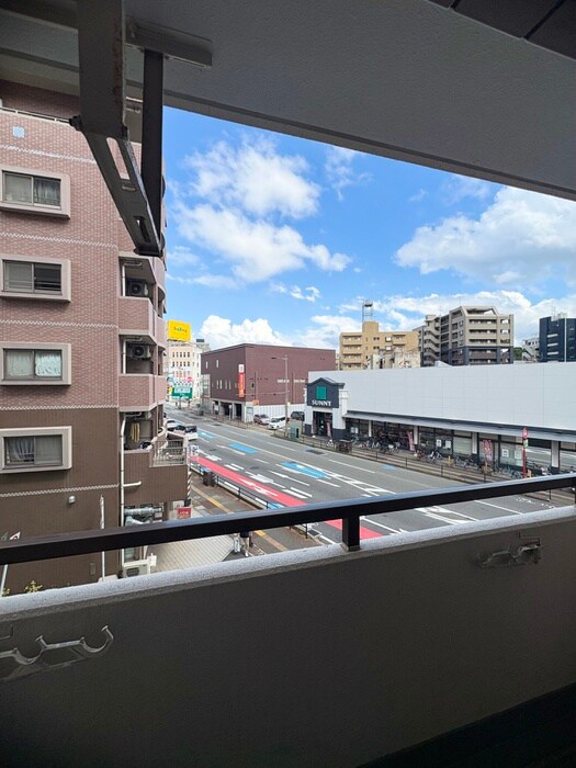 物件内観写真22　(室内からの展望)