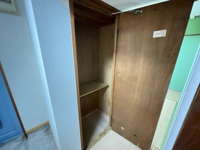 物件内観写真12　(収納)