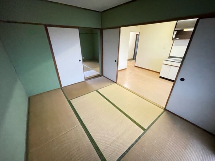 物件内観写真14　(居室)