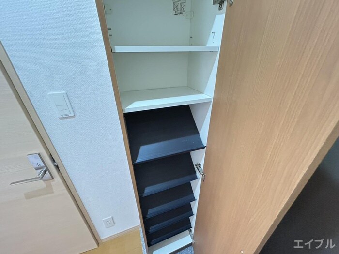 物件内観写真14　(靴箱)