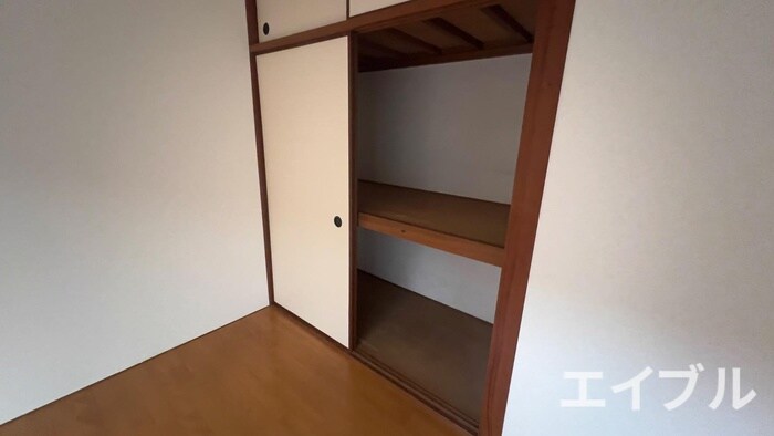 物件内観写真12　(収納)