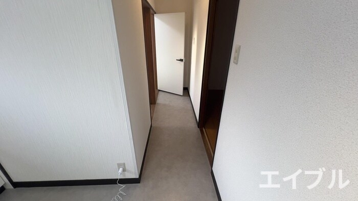 物件内観写真22　(廊下)