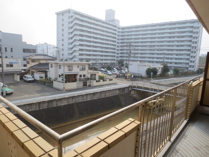 物件内観写真15　(室内からの展望)