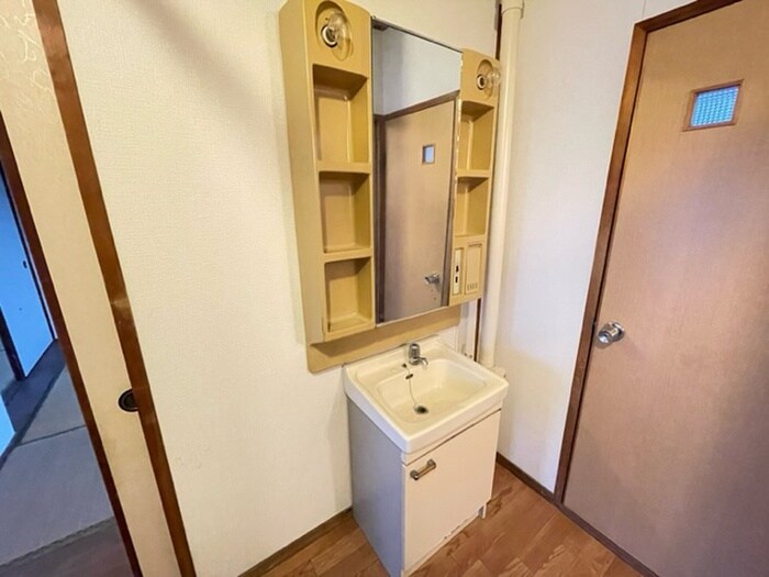 物件内観写真10　(洗面)