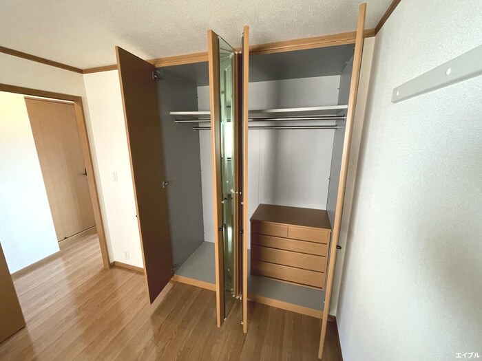 物件内観写真10　(収納)