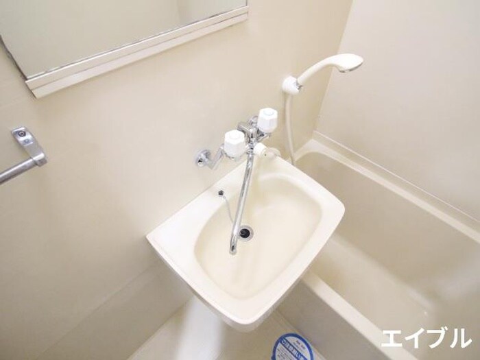 物件内観写真13　(洗面)