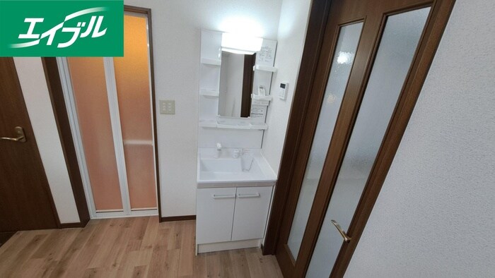 物件内観写真12　(洗面)