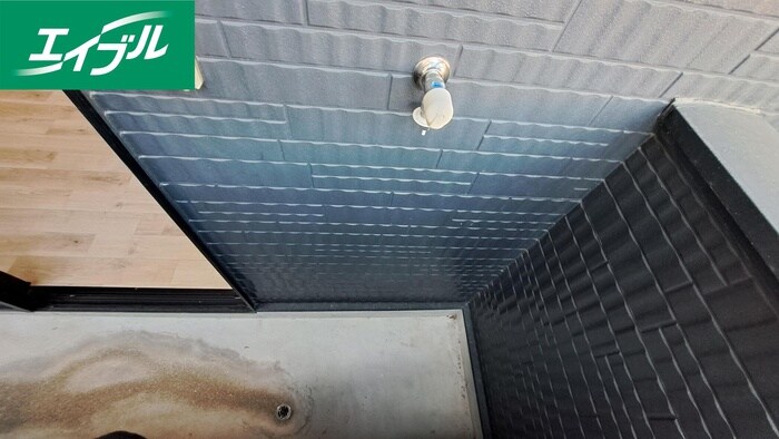 物件内観写真16　(洗濯機置場)