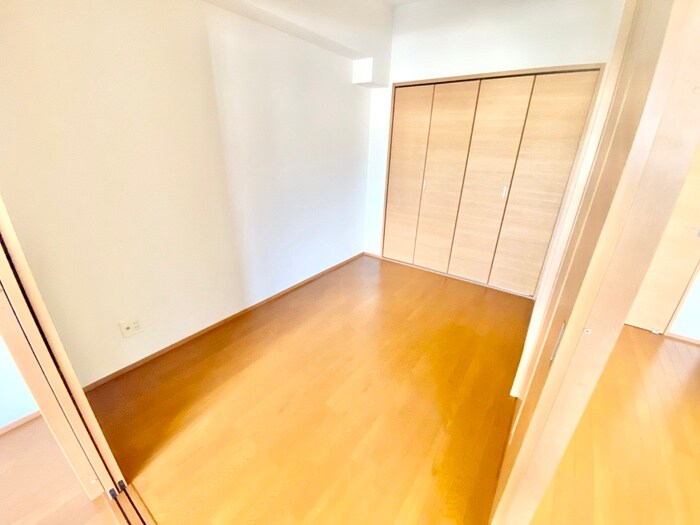 物件内観写真3　(居室)