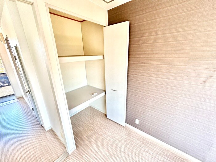 物件内観写真12　(収納)