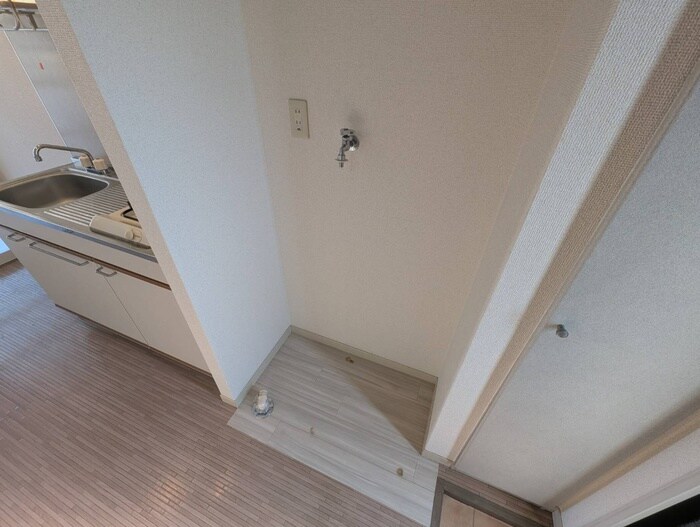 物件内観写真21　(洗濯機置場)