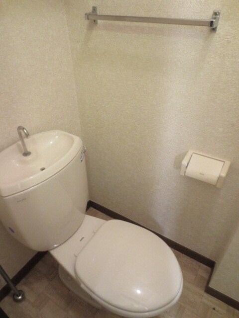 物件内観写真14　(トイレ)