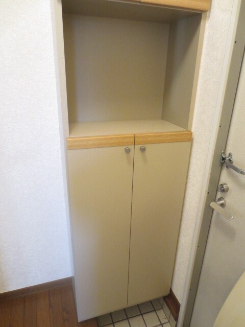 物件内観写真15　(靴箱)