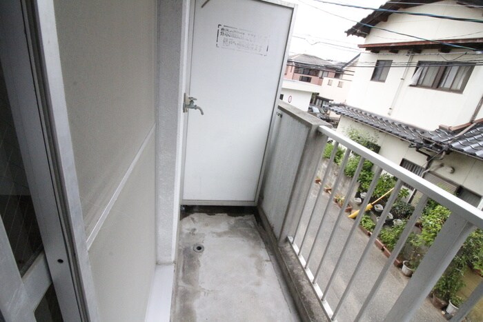 物件内観写真14　(洗濯機置場)