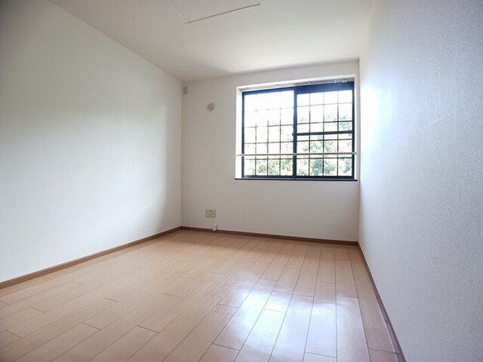 物件内観写真5　(居室)