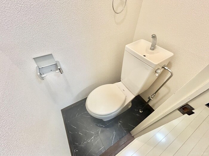 物件内観写真10　(トイレ)