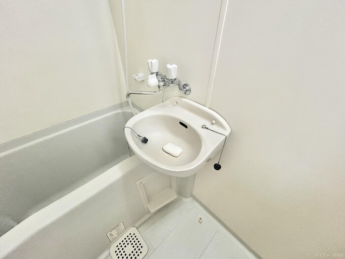 物件内観写真11　(洗面)