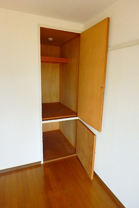 物件内観写真15　(収納)