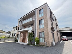 サンパーク戸原外観写真