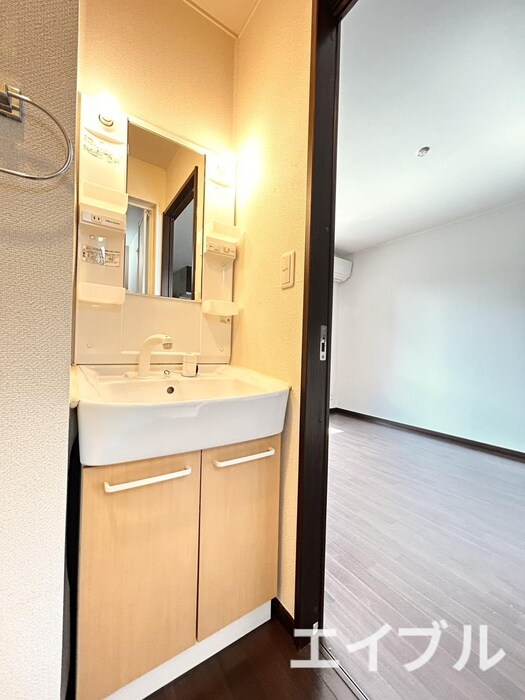 物件内観写真9　(洗面)