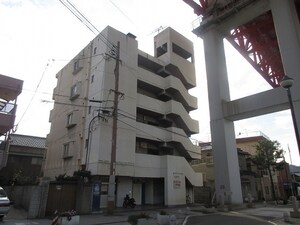 ホワイトハイツえびす外観写真